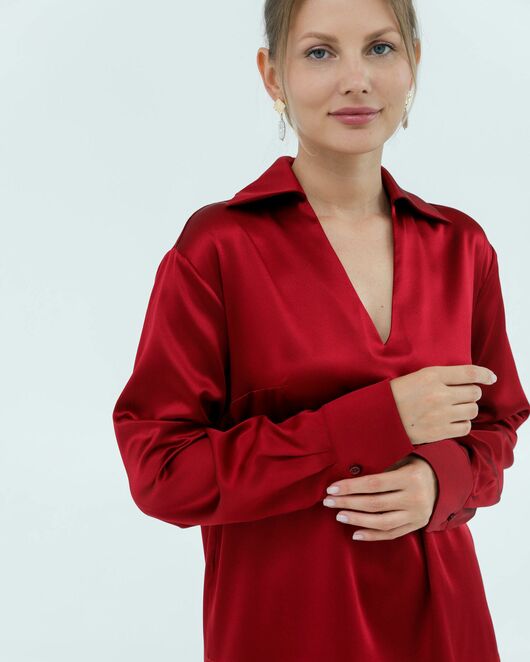 Женская рубашка из шёлка в красном цвете 8825 от ByME 