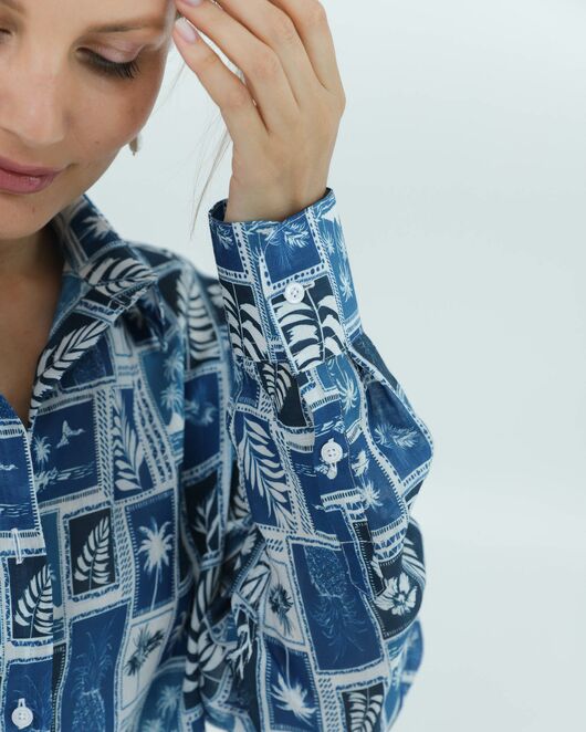 Женская рубашка из крапивы синие тропики 8828 от byME 