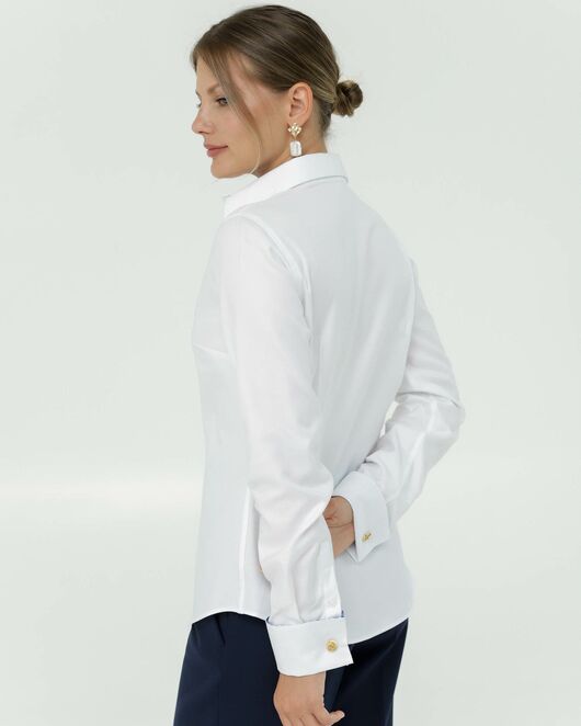 Женская рубашка из хлопка под запонки белая с отделкой гжель  8840 от byME 