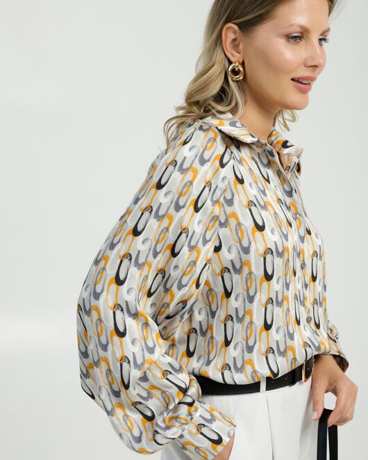 Женская рубашка в прямом силуэте из вискозы с пышным рукавом 8848 от byME 