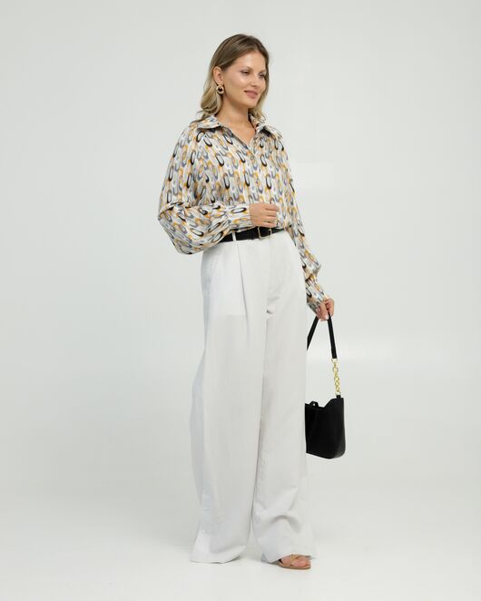 Женская рубашка в прямом силуэте из вискозы с пышным рукавом 8848 от byME 