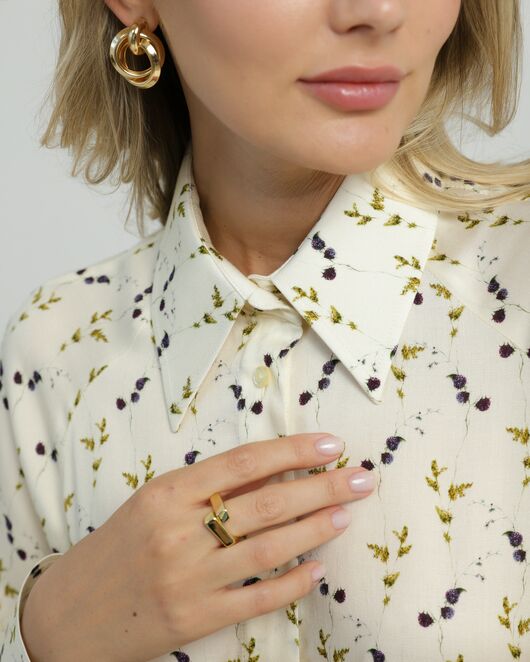 Женская рубашка в прямом силуэте с пышным рукавом принт ежевика 8849 от byME  Женская рубашка в прямом силуэте с пышным рукавом принт ежевика 8849 от byME