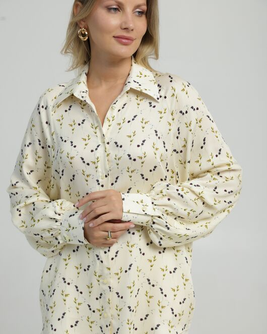 Женская рубашка в прямом силуэте с пышным рукавом принт ежевика 8849 от byME  Женская рубашка в прямом силуэте с пышным рукавом принт ежевика 8849 от byME