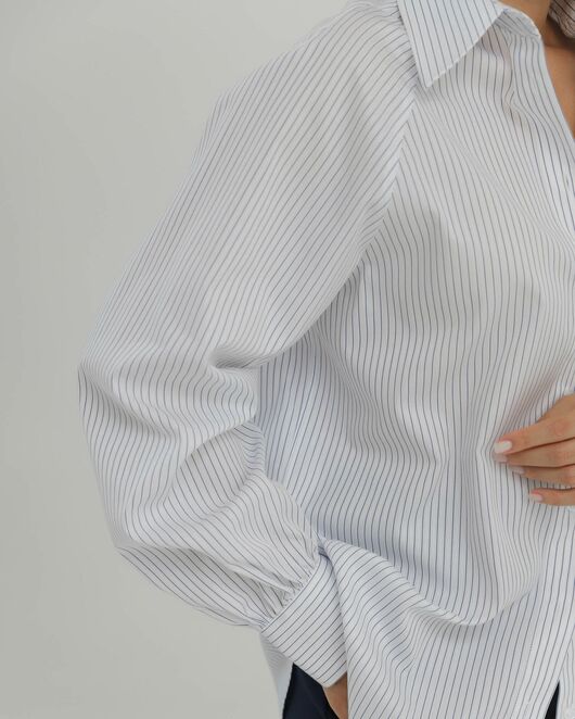 Рубашка хлопковая в голубую полоску 8889 от byME 