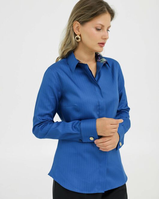 Рубашка хлопковая под запонки синяя с отделкой ирисы 8918 от byME 