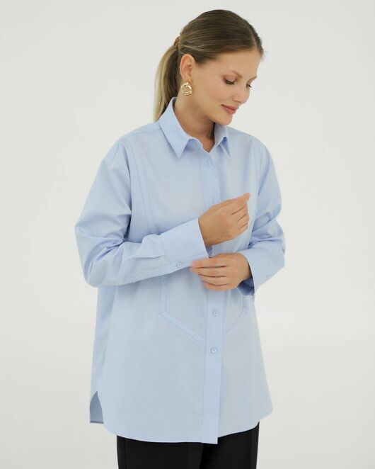 Рубашка хлопковая голубая с манишкой 8925 от byME  Рубашка хлопковая голубая с манишкой 8925 от byME