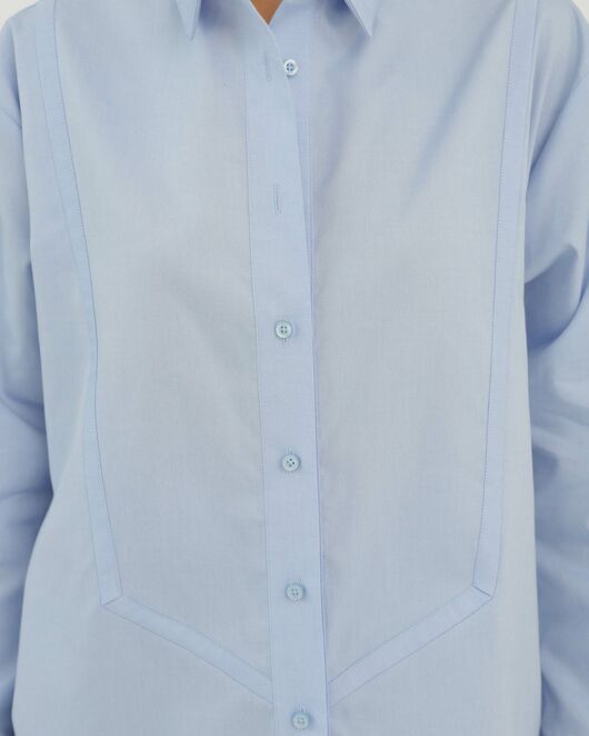 Рубашка хлопковая голубая с манишкой 8925 от byME  Рубашка хлопковая голубая с манишкой 8925 от byME