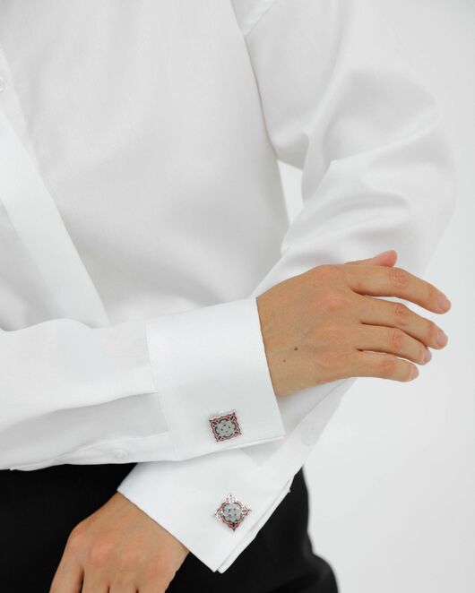 Рубашка хлопковая белая в прямом силуэте с универсальной манжетой 8931 от byME 