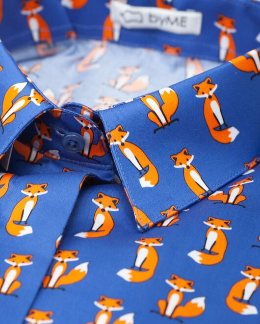 Рубашка хлопковая лисы на синем фоне под пуговицы 8873 от byME  Рубашка хлопковая лисы на синем фоне под пуговицы 8873 от byME