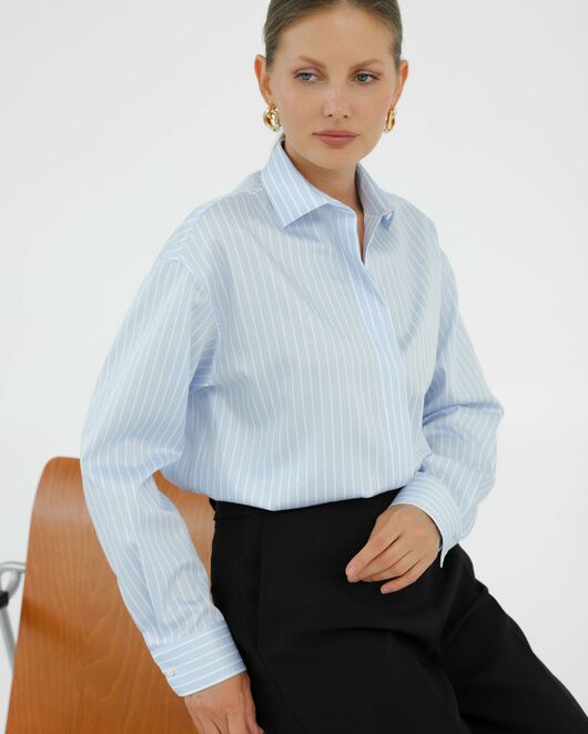Рубашка хлопковая голубая в белую полоску 8935 от byME 