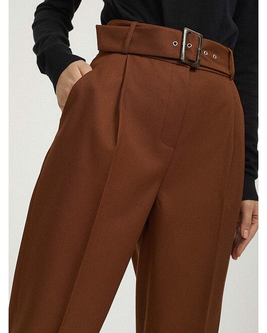 Брюки с защипами и поясом от ByME 