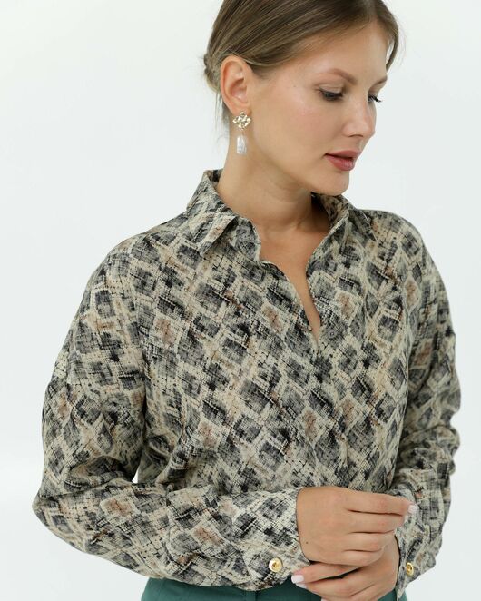 Рубашка шелковая принт рептилия 8907 от byME 