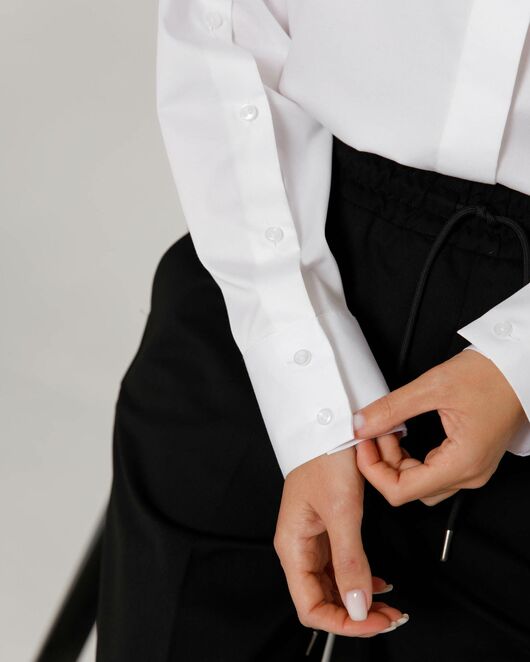 Женская рубашка из хлопка сатинового плетения с пуговицами на рукавах- 8673 от byME 