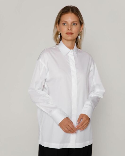Женская рубашка из хлопка сатинового плетения с пуговицами на рукавах- 8673 от byME 