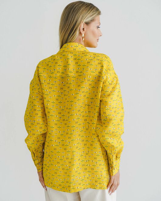 Женская рубашка из крапивы с универсальным манжетом стрекозы на жёлтом фоне - 8543 от byME 