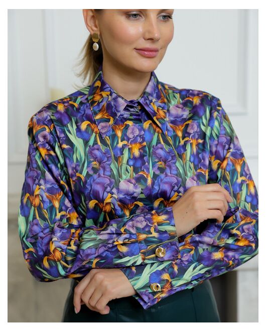 Женская рубашка из хлопка с принтом ирисы с универсальной манжетой - 8731 от byME 