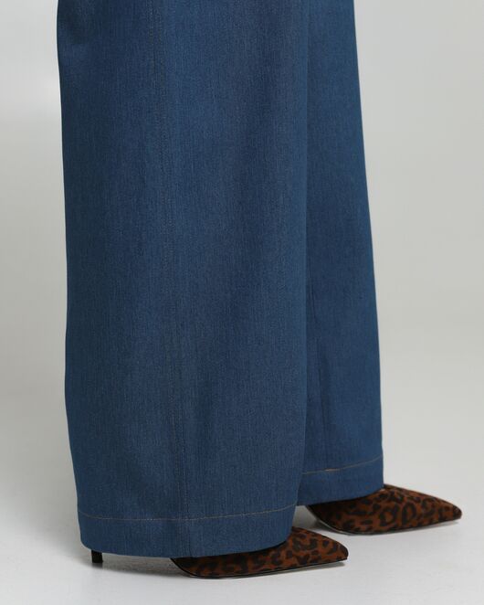 Женские брюки из ткани Деним синие-100001 от byME  Женские брюки из ткани Деним синие-100001 от byME