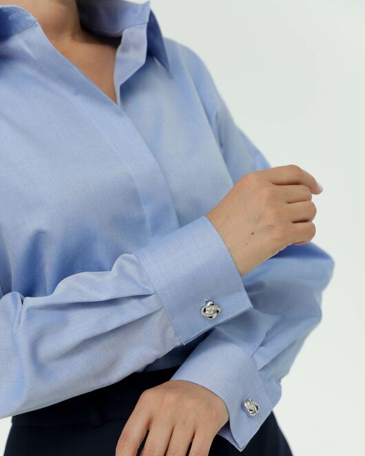 Женская рубашка в прямом силуэте с универсальной манжетой от ByME 