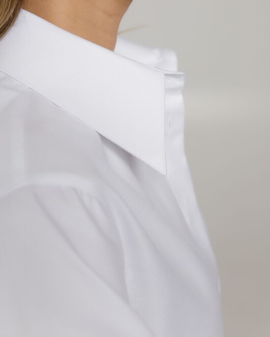 Женская рубашка с универсальным манжетом  белая из хлопка -8967 от byME 