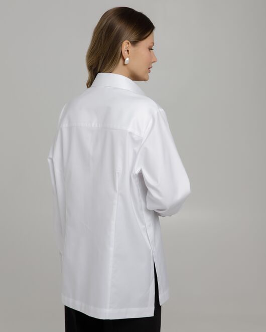 Рубашка хлопковая белая фактура елочка с пуговицами по бокам - 8959 от ByME 