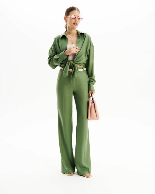 Брюки прямые в зеленом цвете из тенсела TR4-1001 от byME 