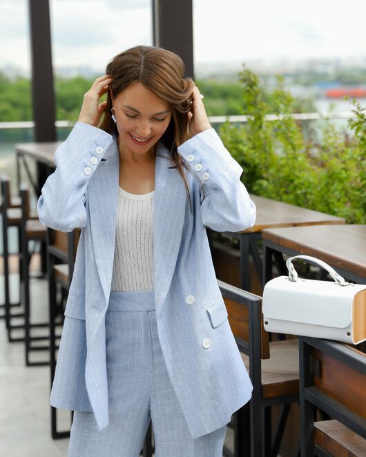 Жакет изо льна и вискозы  голубой в тонкую полоску-J1-1001 от byME 