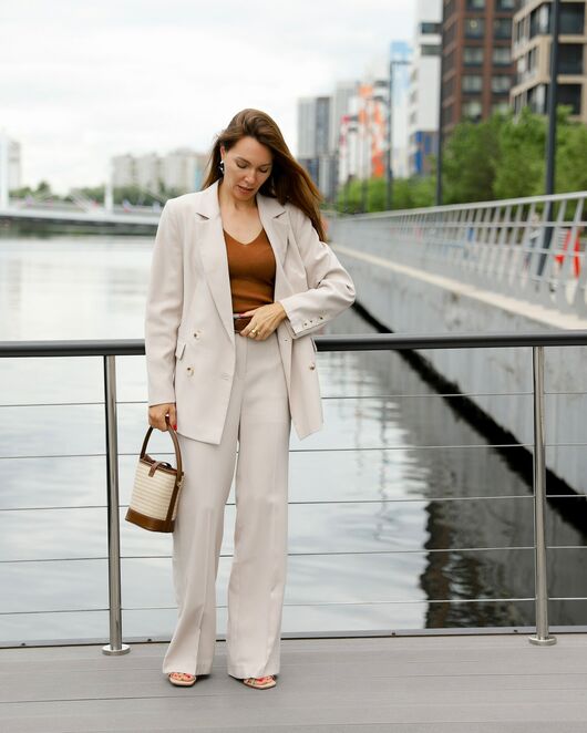 Брюки прямые бежевые из лиоцелла TR1-1002 от  