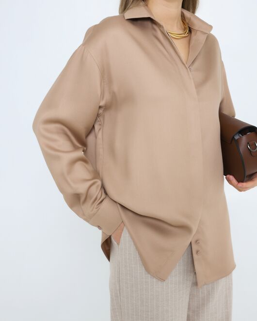 Женская рубашка бежевая из лиоцела 8975 от byME 