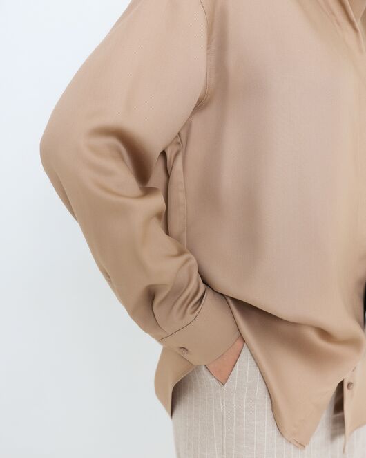 Женская рубашка бежевая из лиоцела 8975 от byME 