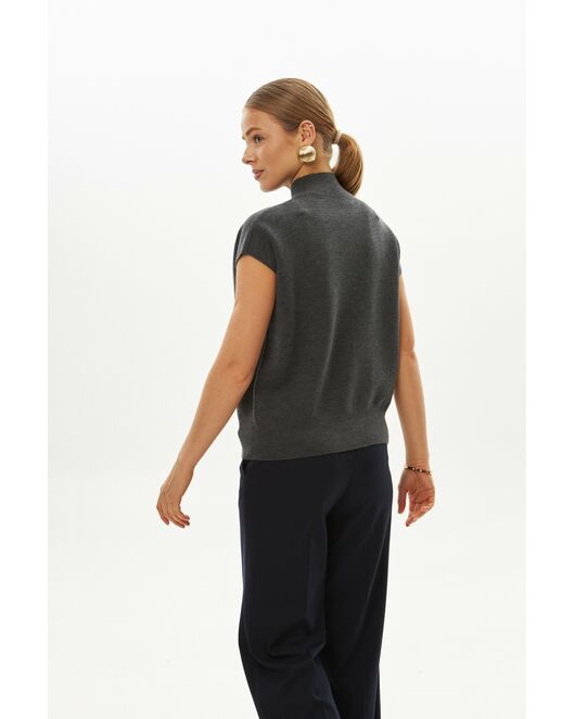 Топ из шерсти мериноса тонкой вязки и шелка Mulberry темно-серый от byME 