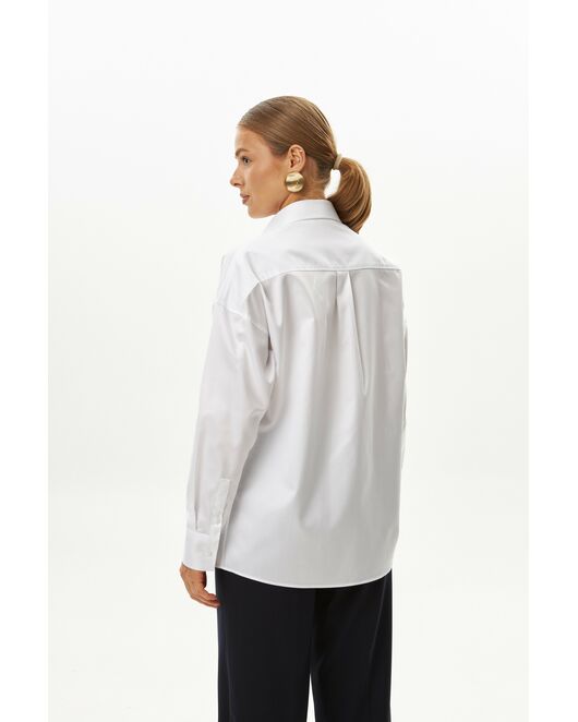 Женская рубашка хлопковая в белом цвете с фактурой мелкая   ёлочка в оверсайз силуэте -8990 от byME 