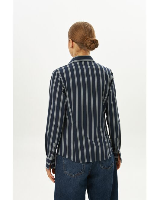 Рубашка хлопковая в полуприталенном силуэте синяя в полоску под пуговицы 9060 от  