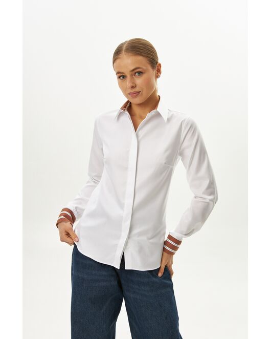 Женская рубашка из хлопка полуприталенная белая с отделкой-9064 от byME 