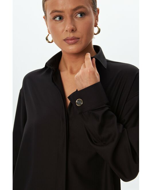 Женская рубашка в чёрном цвете из бамбука  -9056 от  