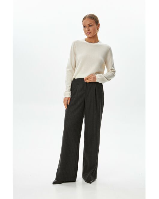 Женские брюки с  добавлением шерсти с защипами серые в полоску TR17-1002 от byME 