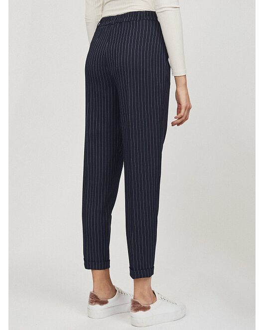 Укороченные брюки с защипами от byME 